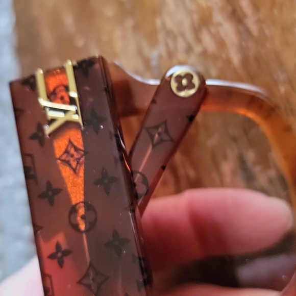 Louis Vuitton Blade Sunglasses - Picture 10 of 12